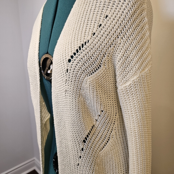 👍Pink Rose white dropped shoulder long sleeve knit sweater cardigan S US - Picture 3 of 8